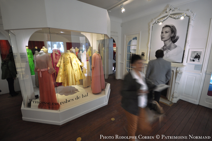 Exposition « Grace de Monaco, princesse en Dior » à Granville