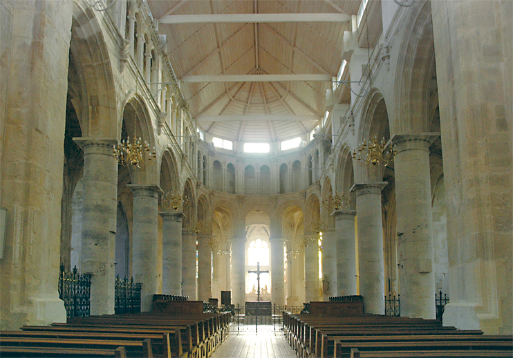 Abbaye de Valmont : histoires de tombeaux