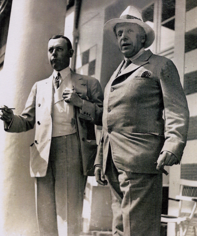 Armand Esders, mécène de Deauville (à gauche), en compagnie de Robert de Rothschild à l’hôtel du Golf. (© Coll. Gilbert Hamel)