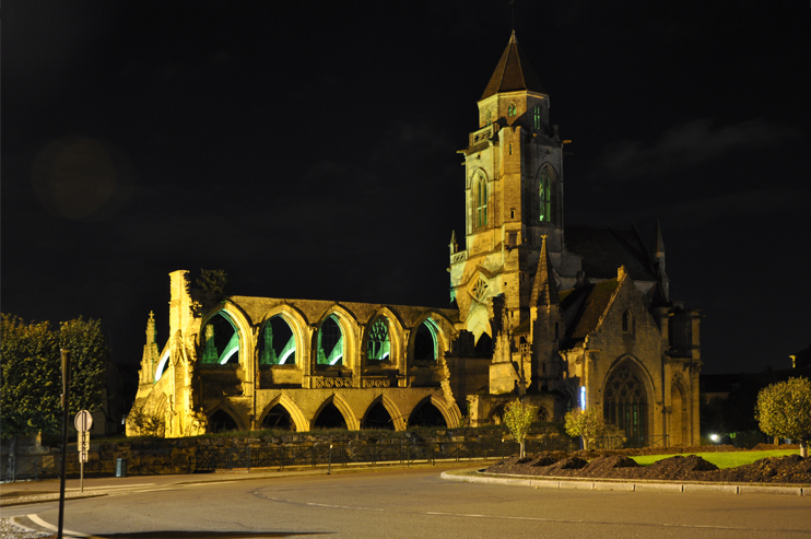 À Caen, Saint-Étienne-le-Vieux a été construite à l’emplacement d’une église mérovingienne. (Photo Rodolphe Corbin © Patrimoine Normand)