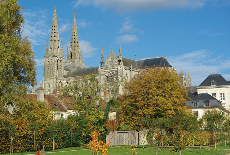 La cathédrale de Sées, chef-d’œuvre du gothique normand. (© Stéphane William Gondoin)