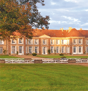 L’immense château familial reflète le prestige de la lignée des Broglie. (© Philippe-Maurice de Broglie)