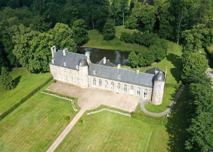 Le domaine de Pontécoulant – Un château en Suisse normande