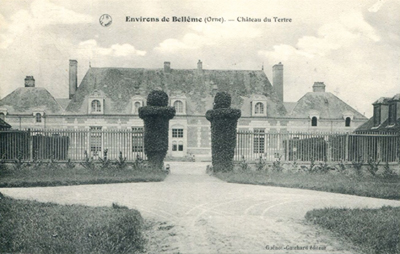 Le château du Tertre vers 1900, à peu près à l’époque où Roger Martin du Gard le découvre. (© Coll. Stéphane William Gondoin)