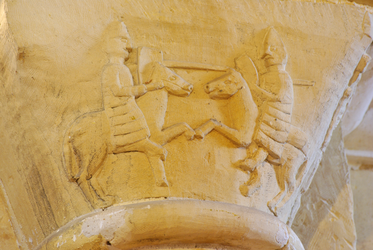 Prieuré de Graville. Chevaliers au combat, tels Guillaume Malet à Hastings. (© Stéphane William Gondoin)