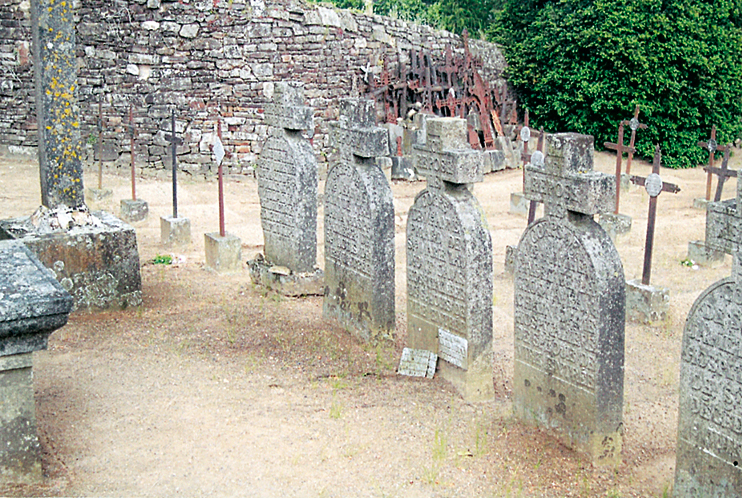 Vire : un cimetière historique à sauvegarder