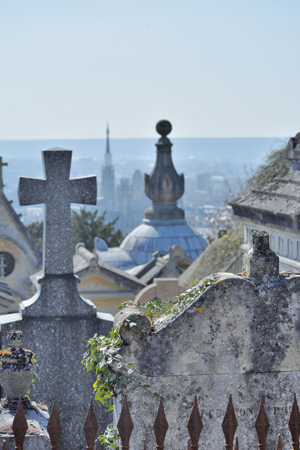 Le cimetière monumental de Rouen. Une vue unique sur Rouen et ses clochers, comme l’a écrit Émile Zola. (© Érik Follain)