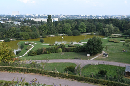 Colline aux Oiseaux - Normandie miniature. (Photo Rodolphe Corbin © Patrimoine Normand)