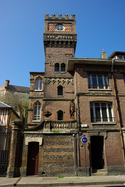 La façade de la villa vénitienne (1877) dans la rue de Sygogne à Dieppe. (© Louis Granon)