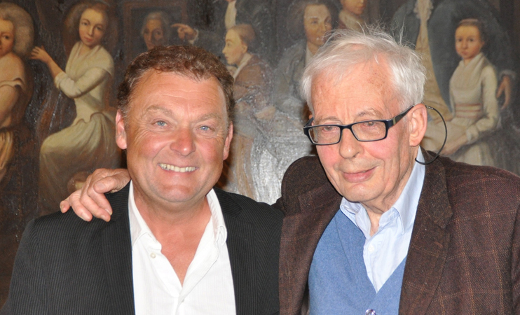 Laurent Corbin (rédacteur en chef du magazine Patrimoine Normand) & Emmanuel Le Roy Ladurie (© Patrimoine Normand).