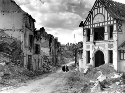 Falaise le 17 août 1944. (© Mémorial de Caen)