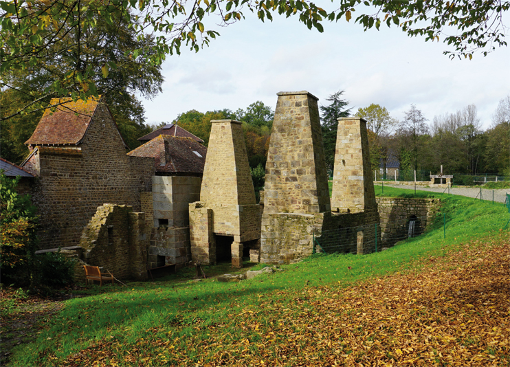 Des forges de Varenne aux maîtres cloutiers du Bocage ornais