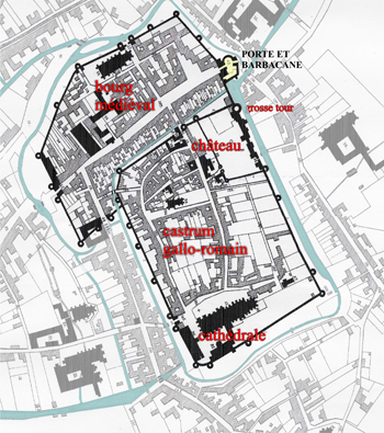 Les fortifications d’Évreux selon le plan de Théodore Bonnin, fruit de ses recherches menées au milieu du XIXe siècle. Le cours des divers bras de l’Iton a été surligné en bleu et les emprises comprises dans les murailles gallo-romaine et médiévale distinguées en augmentant le contraste de manière a montrer l’étroite imbrication des deux systèmes.