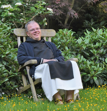 Frère Paul, l’un des dix-huit moines qui effectuent à la Trappe leur « long voyage intérieur ». (Photo Rodolphe Corbin © Patrimoine Normand)