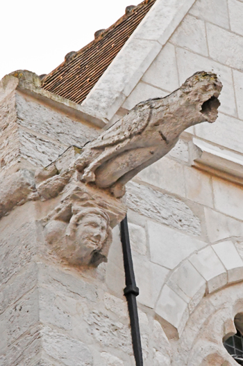 Une des gargouilles grimaçantes. (Photo Rodolphe Corbin © Patrimoine Normand)