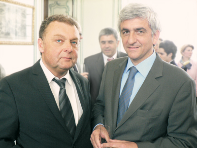 Laurent Corbin, rédacteur en chef du magazine Patrimoine Normand,en compagnie d`Hervé Morin, président de la région Normandie. ( Patrimoine Normand)