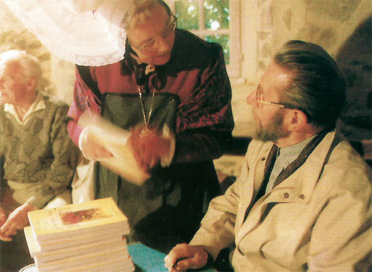 Hippolyte Gancel, alias Aundré Smilly, en séance de dédicace. (© Rémi Pézeril)