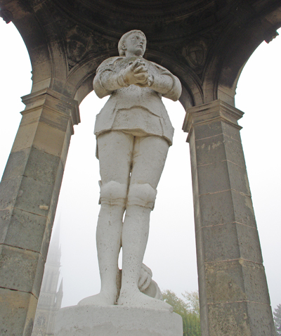 Monument Jeanne-d'Arc à Bonsecours, en Seine-Maritime. (© Stéphane William Gondoin)