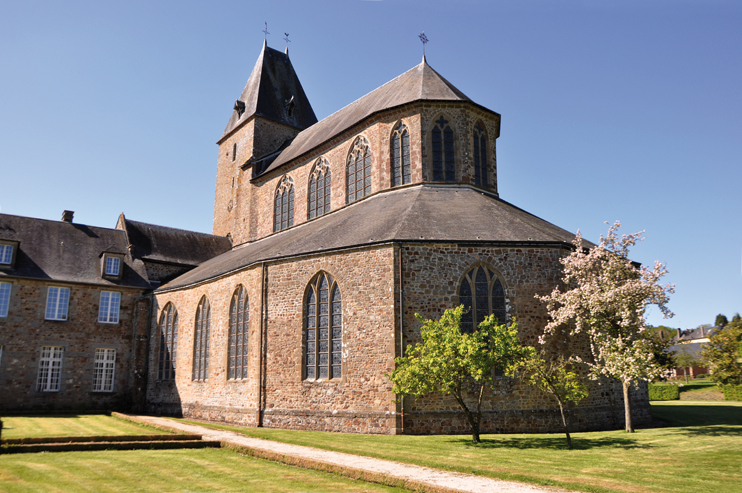 Un chevalier de la table ronde dans une abbaye normande ?