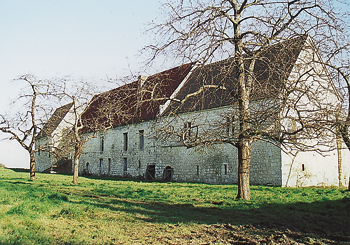 Façade sur cour du manoir du Mesnil, où mourut Agnès Sorel. (Photo Éric Bruneval © Patrimoine Normand.)