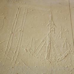 Graffito de prisonnier. Scène de pendaison. (© Stéphane William Gondoin)