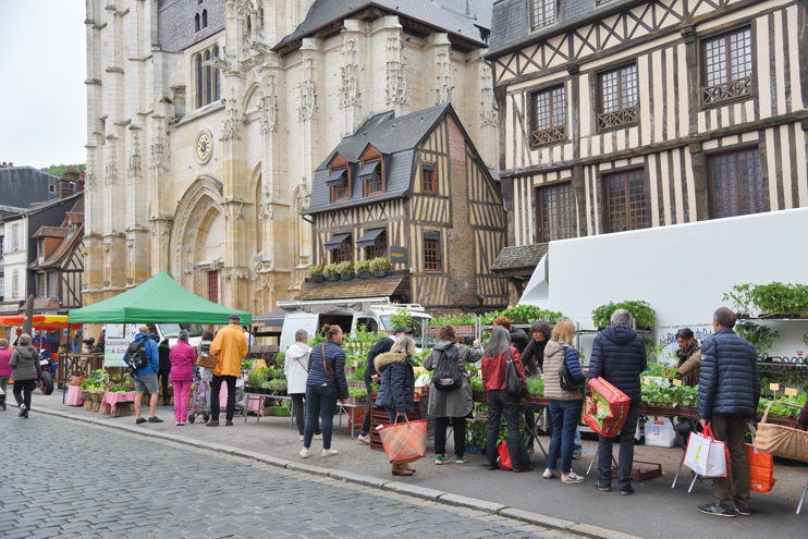 Pont-Audemer – Un marché « normandissime »