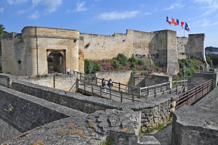 Le château de Caen - forteresse millénaire. (Photo Rodolphe Corbin © Patrimoine Normand).