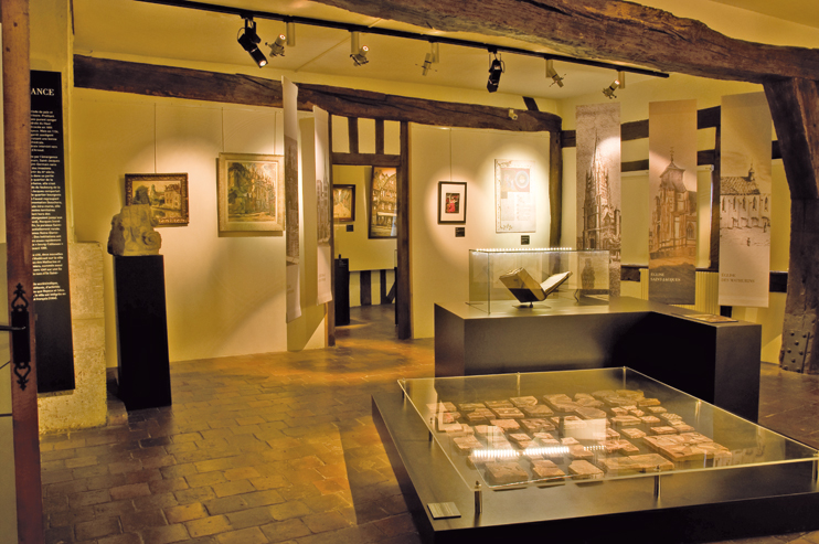 Le musée d’Art et d’Histoire de Lisieux - Six objets symboliques