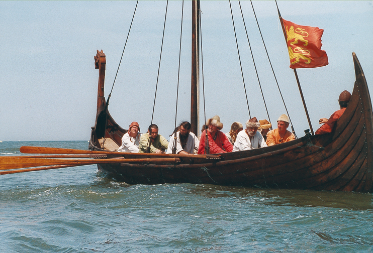 L’intrépide équipage de l’Olav Kyrre en route vers l’Angleterre. (Photo Thierry Georges Leprévost © Patrimoine Normand)