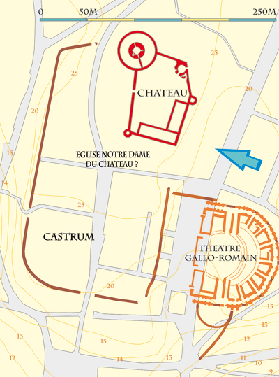 Comme la plupart des capitales de la Gaule romaine, après la crise du IIIe siècle, Juliobona (Lillebonne) a vu une partie de son territoire s’entourer d’une muraille, le castrum. Un relief naturel en forme de promontoire a été choisi pour des raisons défensives évidentes. Le théâtre, dont les accès ont été barricadés, appartient à ce système de fortifications. Le château est venu, par la suite, occuper l’angle sud-est de ce castrum. Les traces d’une église, peut-être d’origine mérovingienne, ont été rencontrées non loin du château, à l’intérieur de l’enceinte antique.  (© Érik Follain) 
