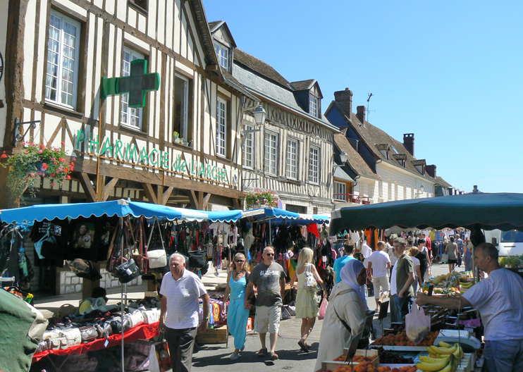 Conviviale et médiévale, Pont-de-l’Arche vous accueille