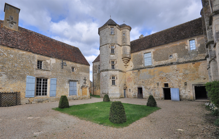 Le prieuré Sainte-Gauburge à Saint-Cyr-la-Rosière