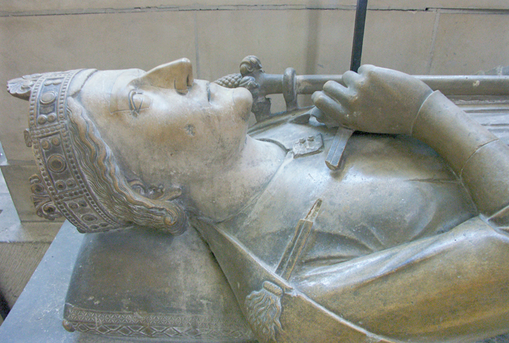 Gisant de Richard Cœur de Lion dans la cathédrale de Rouen. Son cœur fut donné à la métropole normande. (© Stéphane William Gondoin)