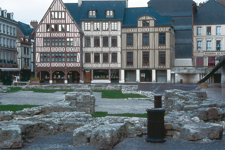Gestion et mise en valeur du patrimoine archéologique à Rouen