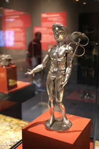 Statuette en argent de Mercure, dieu du négoce (© Serge Ben-Lisa). 