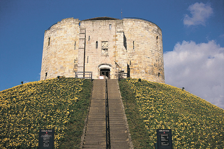 De Falaise à York : le même mépris du patrimoine