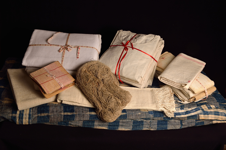 Exposition « Mon trousseau de mariage » au château de Martainville.