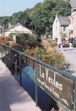 Arrivée à Veules-les-Roses. (Photo Alexandre Vernon © Patrimoine Normand.)