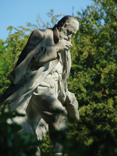 Statue de Victor Hugo dans Candie Gardens. (© Stéphane William Gondoin)